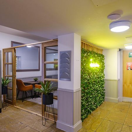 Siberia Bar & Hotel Αμπερντήν Εξωτερικό φωτογραφία